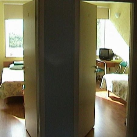 Kuressaare Airport Guest House Екстер'єр фото